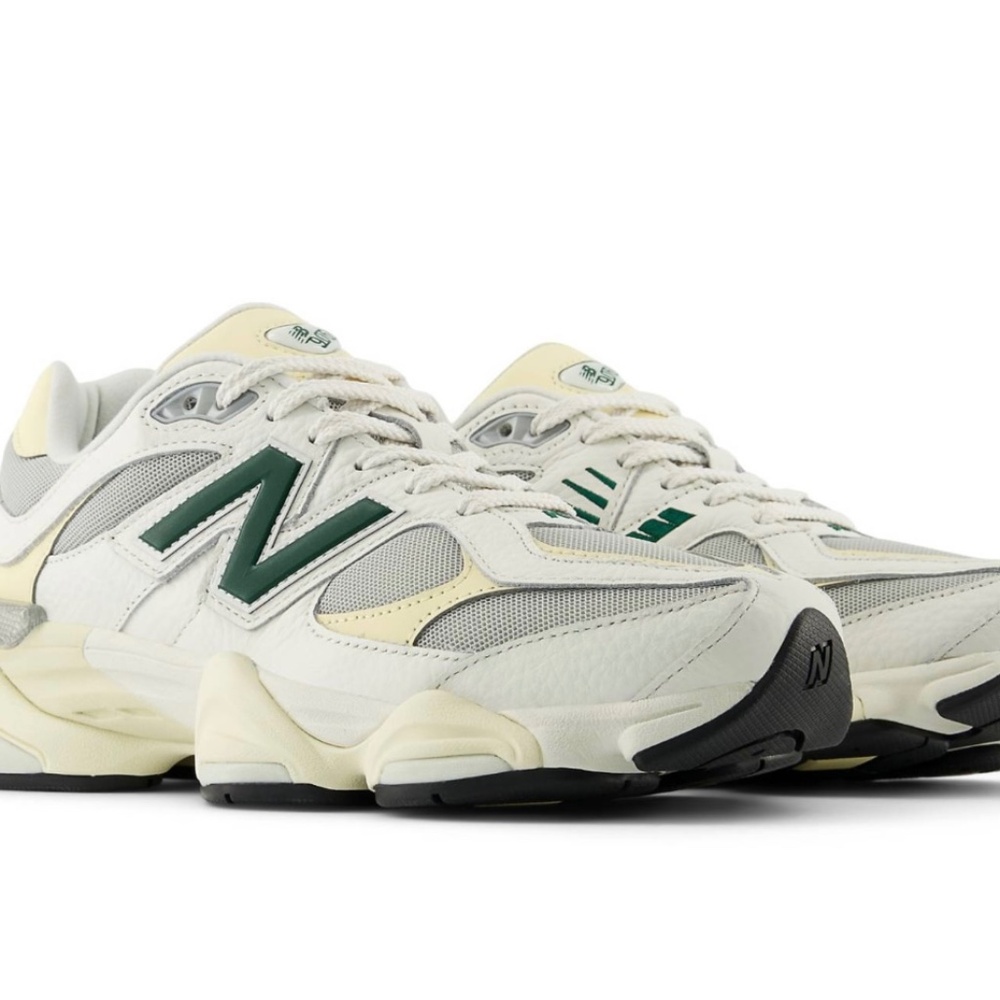 New balance shoes